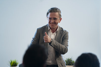 Clodo Gonz�lez (CEO y fundador de Umibots)