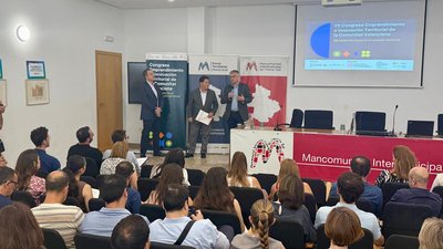 Ramón Ferrandis, CEO CEEI Valencia;
José Cabanes, Presidente Mancomunitat Horta Sud;
José Vilar,Jefe de Servicio. Área de Emprendimiento y Europa Oportunidades IVACE+ i;