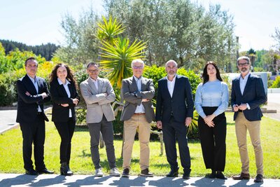 Red CEEI Exterior