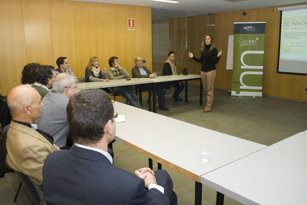 Desayuno innovaci�n. Edurne Zubiria, T�cnico CEEI Castell�n.