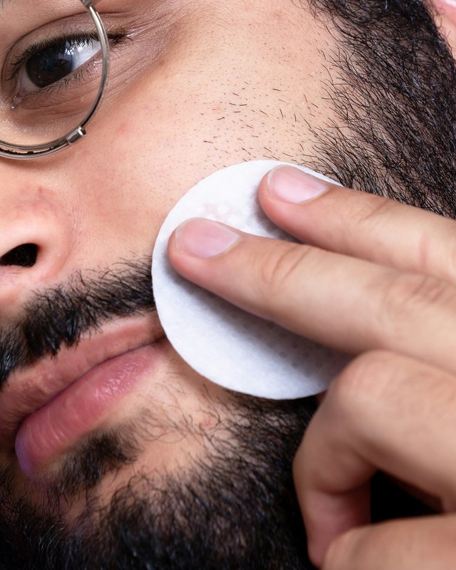 Tratamiento Facial para Hombres: Una Inversin en Tu Imagen Profesional